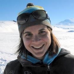 Photo of Leigh Stearns